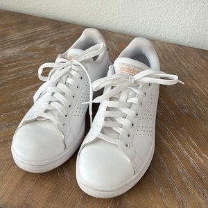 Adidas White & Gold Sneaker